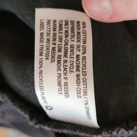 Wild Fable Women's 10 Button Fly Stretch Curvy Shorts Cut Off Faded Black Distre - Picture 4 of 5